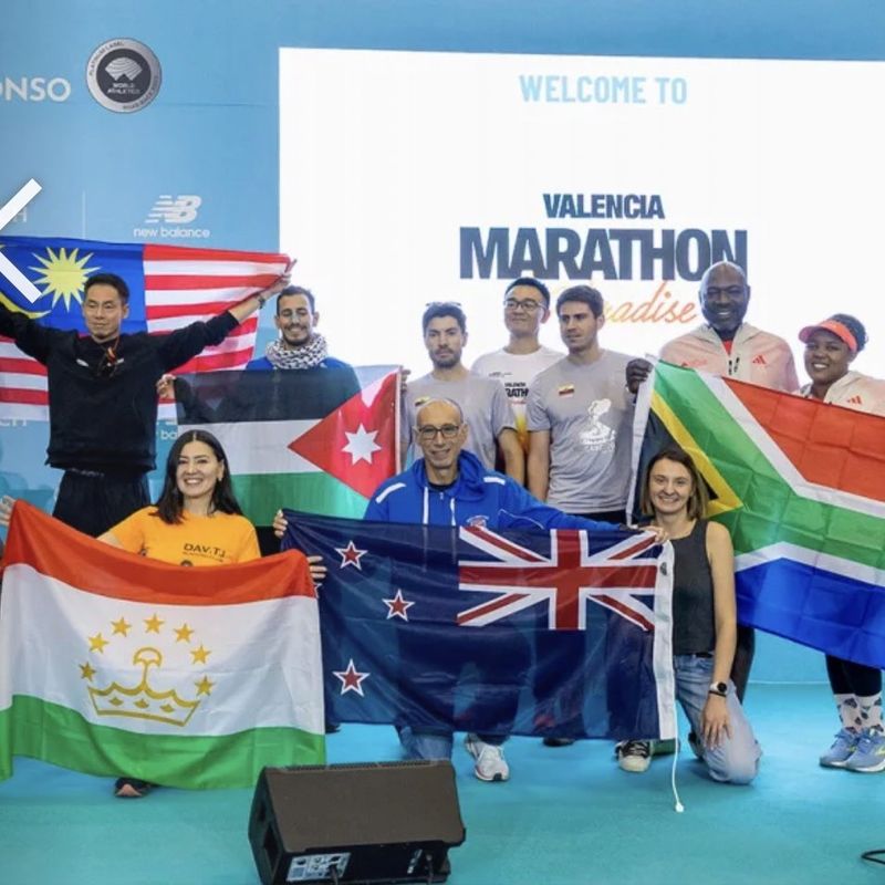 International runners representing their countries at the Valencia Marathon